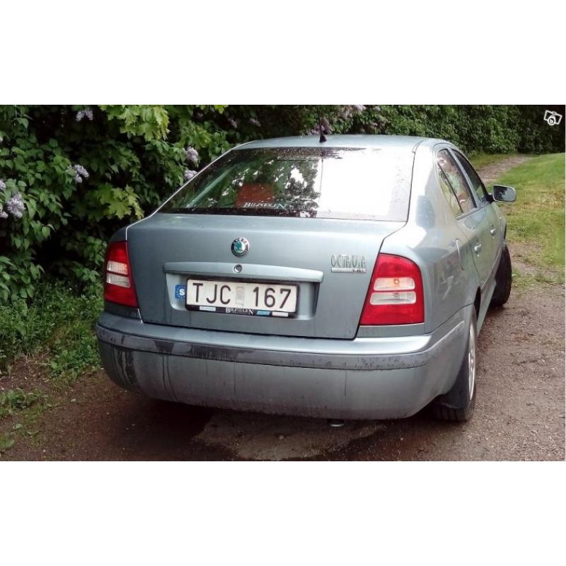 Skoda Octavia 1,6 Ambiente -02