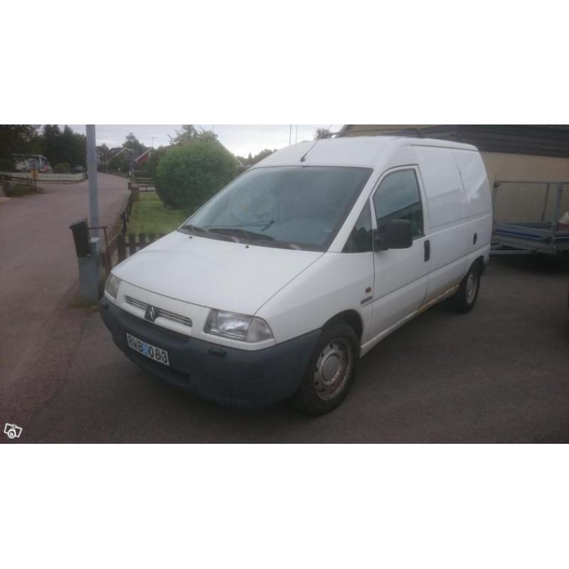 Citroen Jumpy 2,0 HDI skåp 95 hk -01