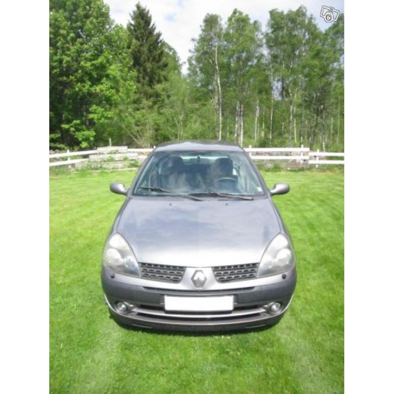 Renault Clio 1.4 16V -03