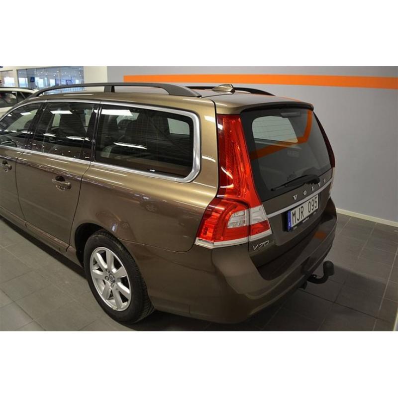 Volvo V70 II D3 S/S Momentum Business Edition -14