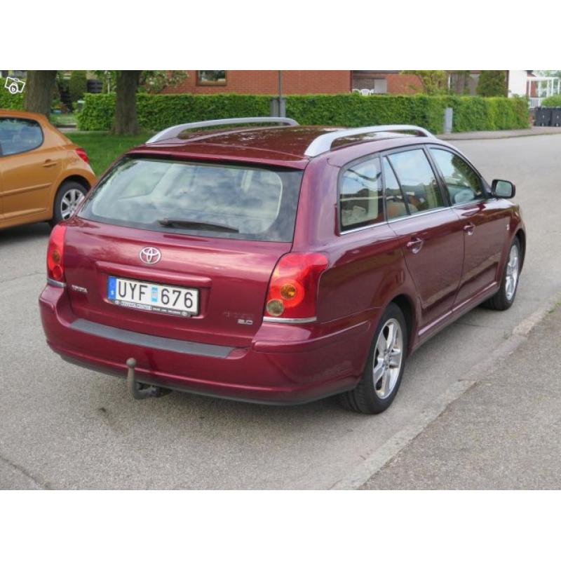 Toyota Avensis 2,0 Kombi (147hk) - 04 -04