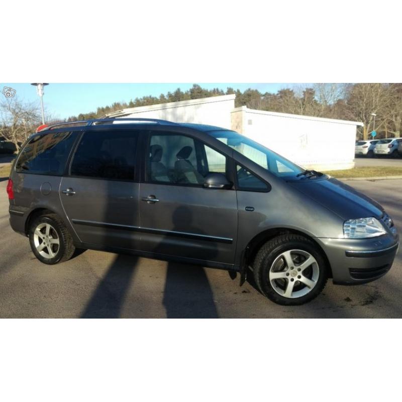 Volkswagen Sharan 1,8T Freestyle -07