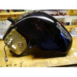 Tank till Triumph Speed Triple/Daytona 97-01