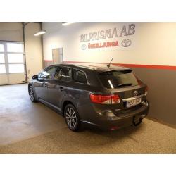 Toyota Avensis 2,0 Touring Business -12