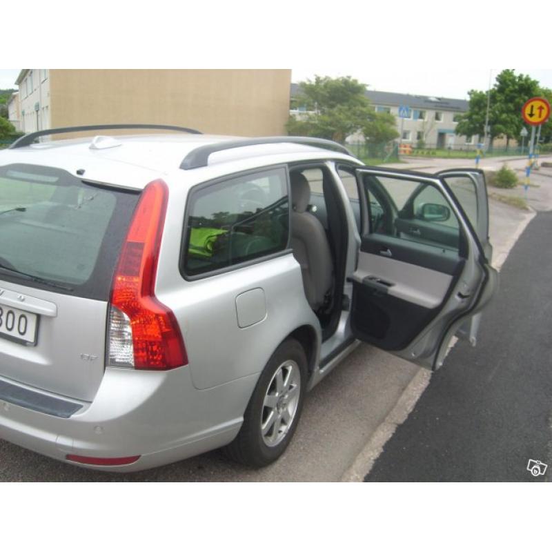 Volvo V50 1,8 F Momentum 10 -10