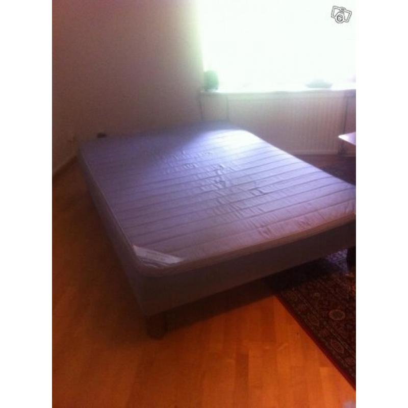 Säng 140cm, 3-sits soffa