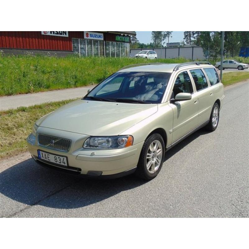 Volvo V70 2,4 (140 HK) Momentum Svensksåld -06