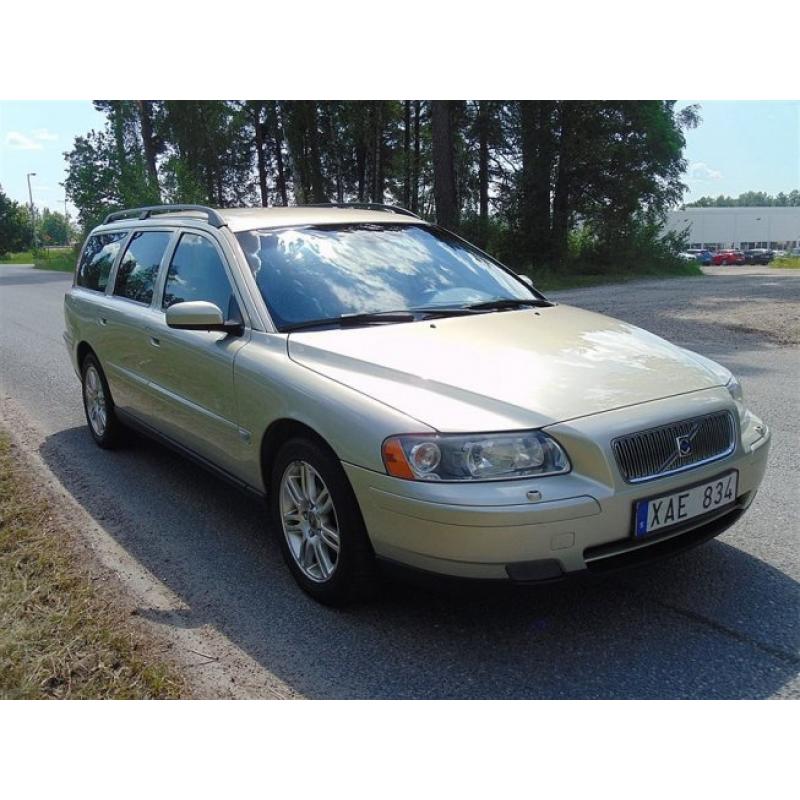 Volvo V70 2,4 (140 HK) Momentum Svensksåld -06