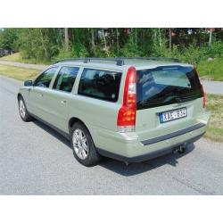 Volvo V70 2,4 (140 HK) Momentum Svensksåld -06