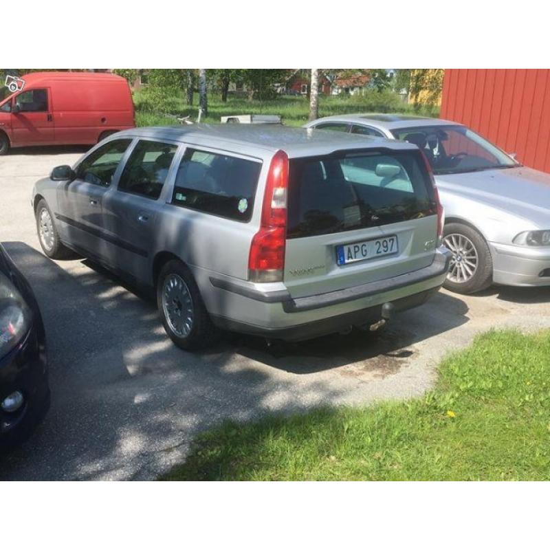 Volvo V70 2,5D -00