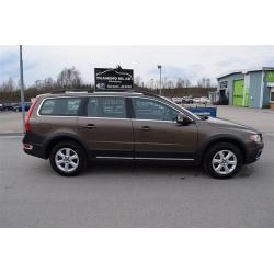 Volvo XC70 II D5 AWD Summum -13