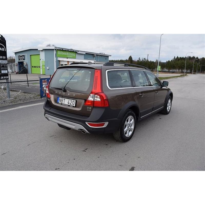 Volvo XC70 II D5 AWD Summum -13