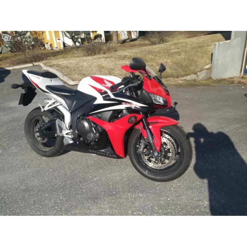 Honda CBR600RR -08