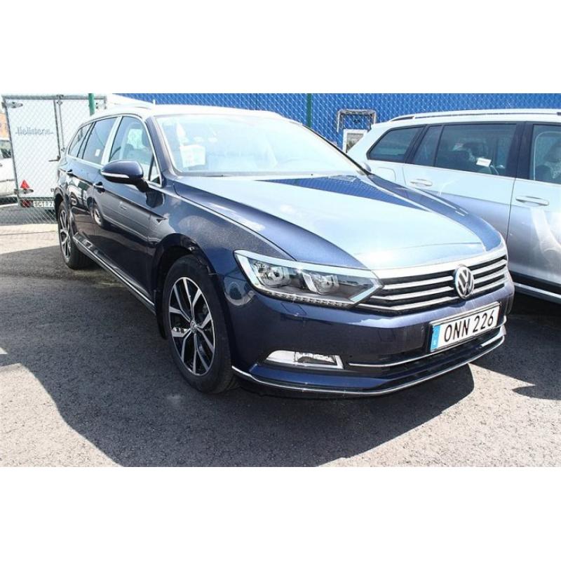 Volkswagen Passat SC TSI 220 DSG6 GT -16