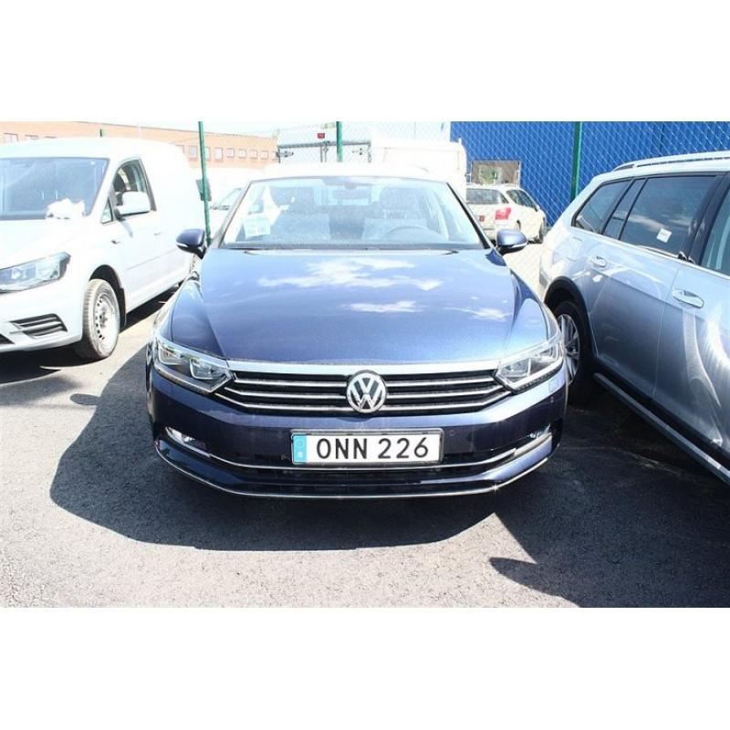 Volkswagen Passat SC TSI 220 DSG6 GT -16