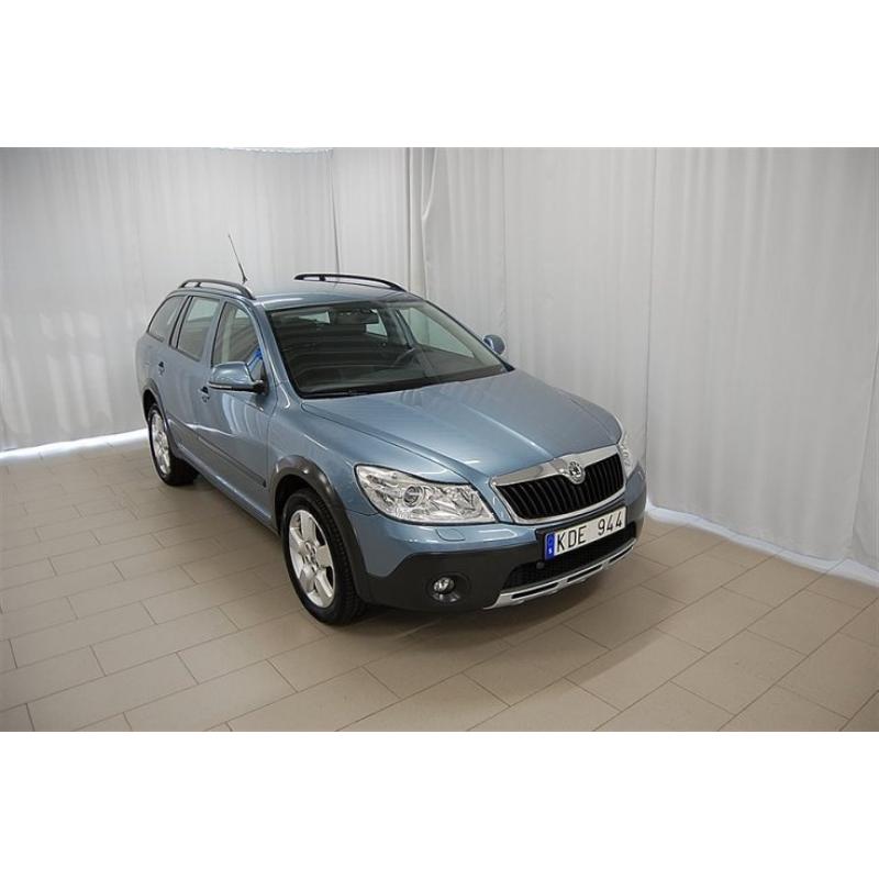 Skoda OCTAVIA SCOUT 2.0 TDI 140 HK 4X4 -10