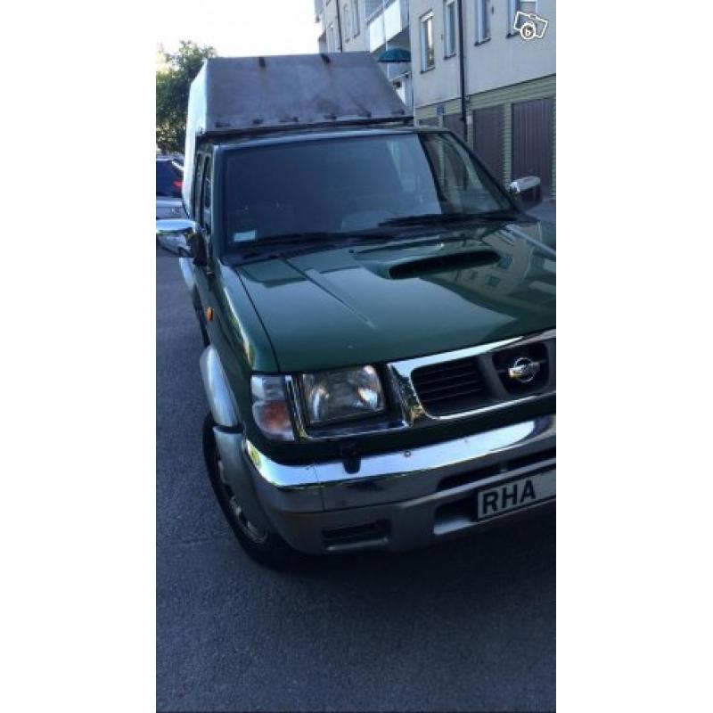 Nissan king cab navara 11000 mil -00