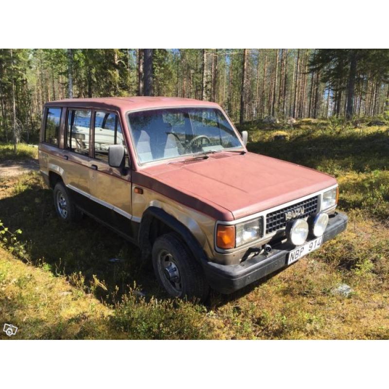 ISUZU TROOPER 2,6 4wd . Ev byte -88