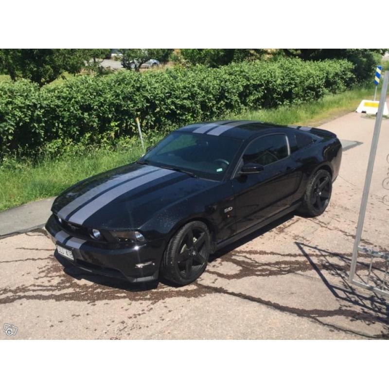 Ford Mustang GT 5.0 -11