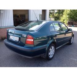 Skoda octavia 1,6 ny bytt kamrem -97