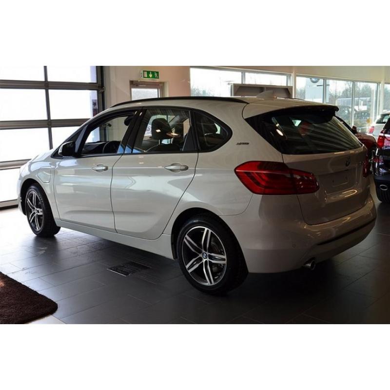 BMW 225xe Active Tourer -16