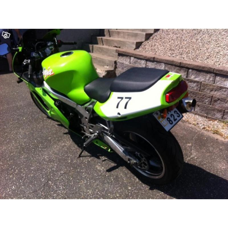 Kawasaki Zx-9R Ninja -96