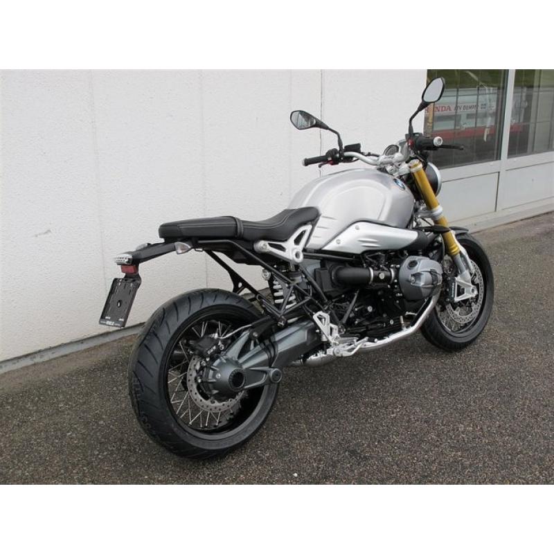 BMW R1200 NineT -16