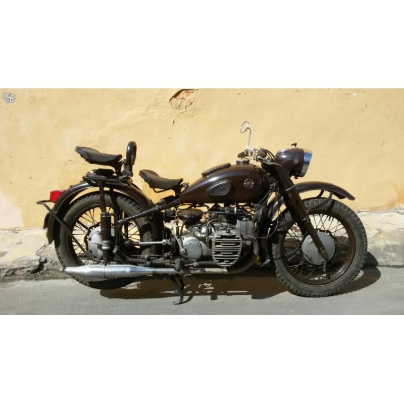 RARE Motorcykel IMZ M-72 1957