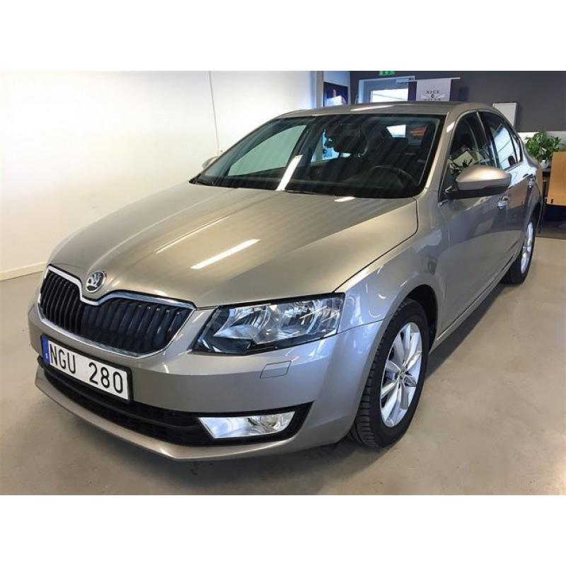 Skoda Octavia TSI 140 Ambition Navi PDC Tel -13