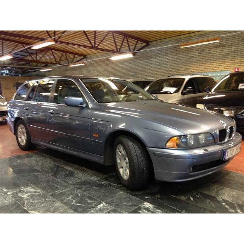 BMW 525 i Touring/ Navi/Drag -03