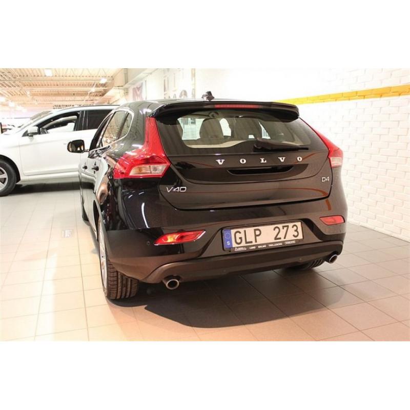 Volvo V40 D4 Summum -13