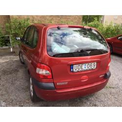 Renault Scenic II 2.0 -03