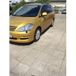 Toyota Avensis Verso 1.8 VVT-I / 7-Sits / -04