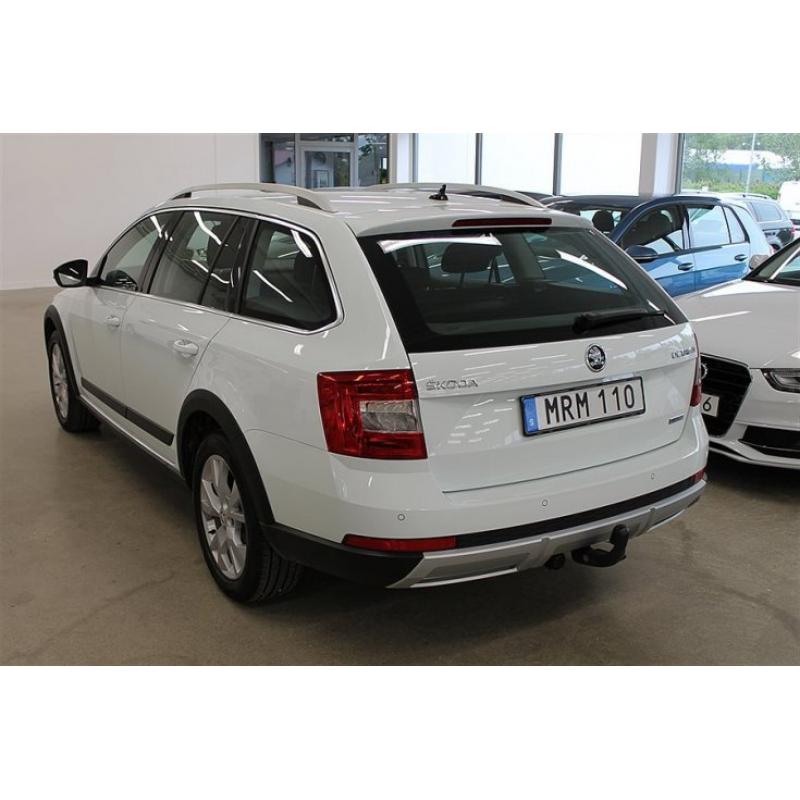 Skoda Octavia Scout TDI 184 DSG -15