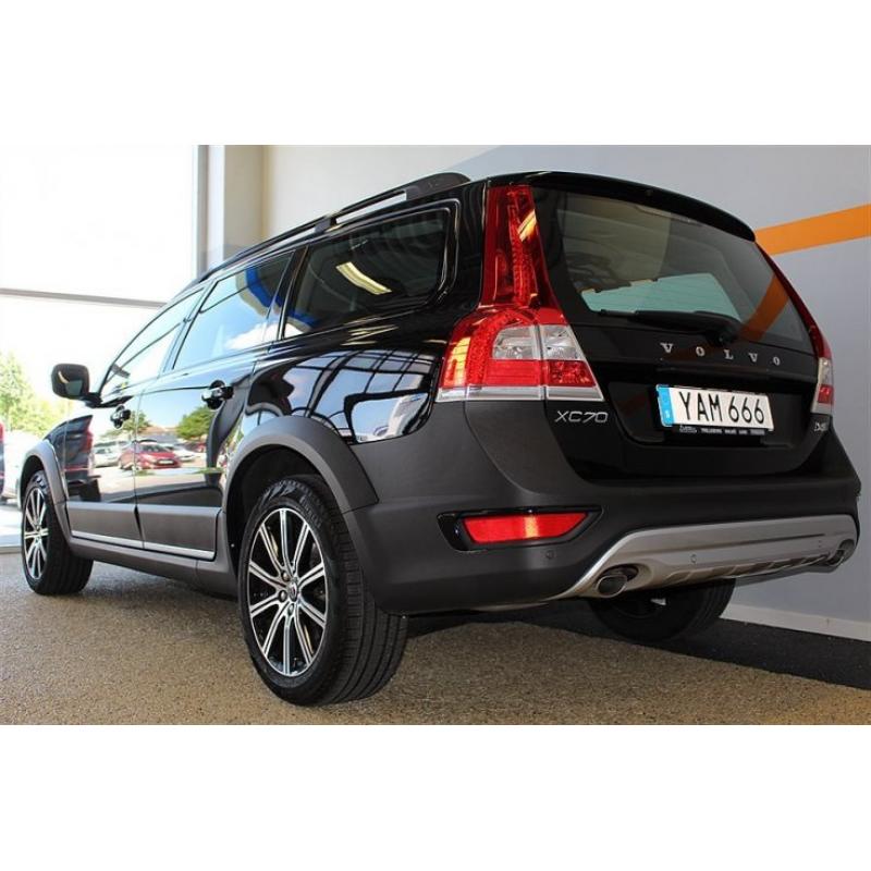 Volvo XC70 II D4 AWD Classic Sport -16