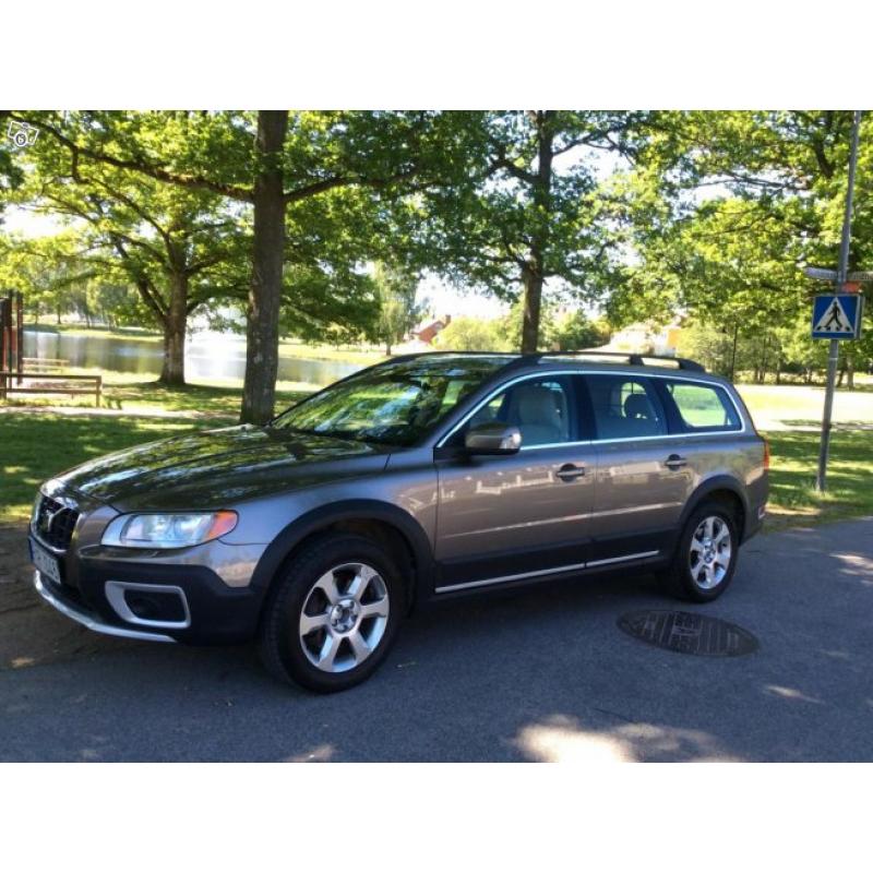 Volvo XC70 11 D5 AWD Summnum Aut. 08 -08