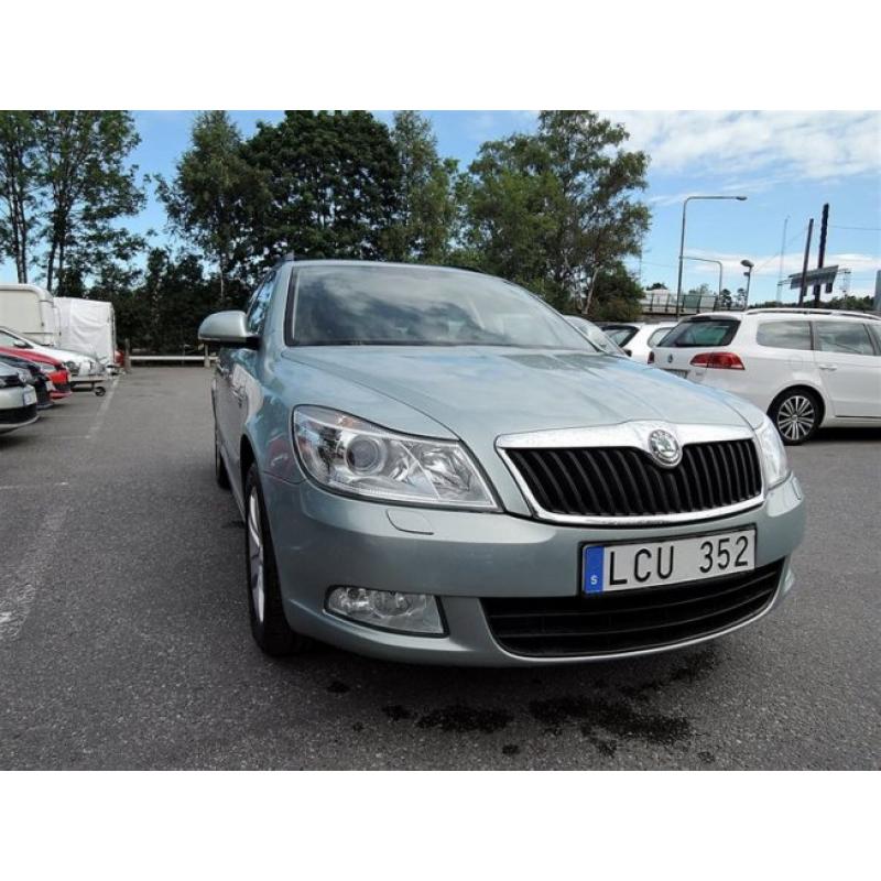 Skoda Octavia Kombi 1,6 TDI Greenline -11