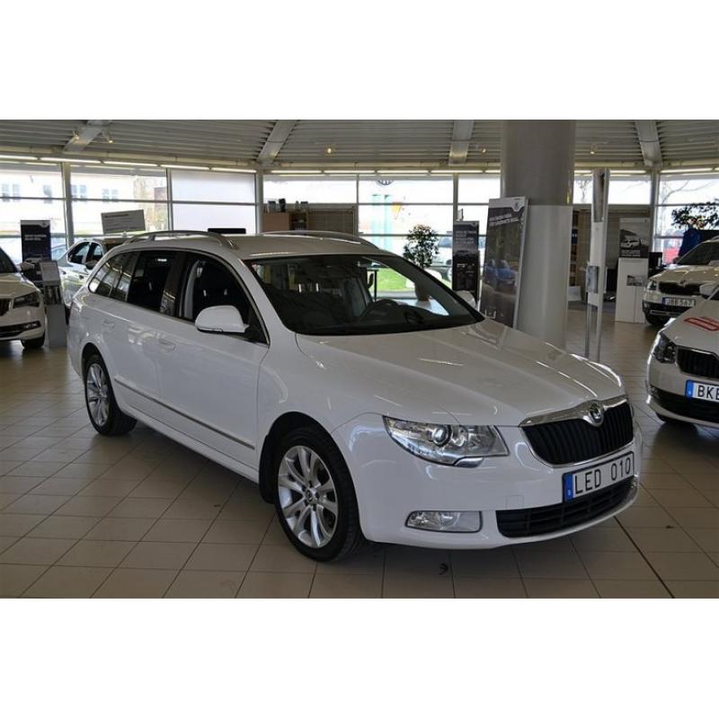 Skoda Superb COMBI TDI 140 Automat/Drag -13