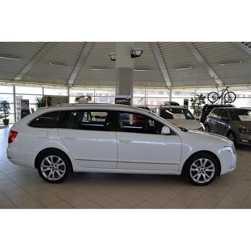 Skoda Superb COMBI TDI 140 Automat/Drag -13