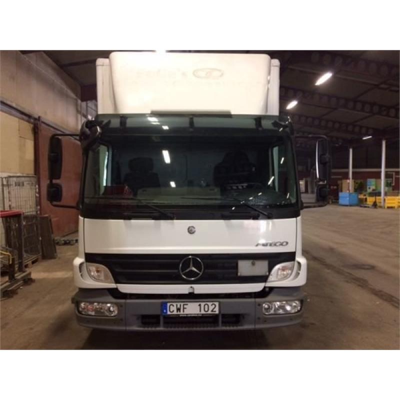 Mercedes-Benz Atego 8..