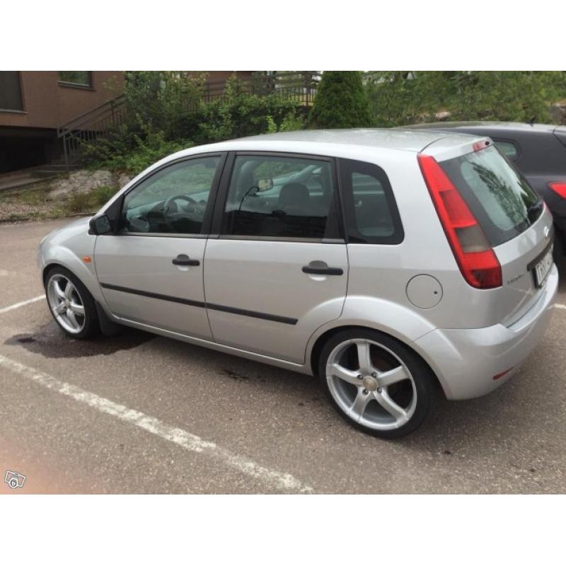 Ford Fiesta 1,4 -04