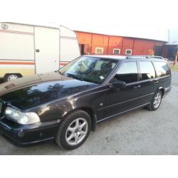 Besiktigad och skattad volvo v70 -00