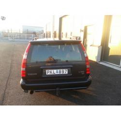 Besiktigad och skattad volvo v70 -00