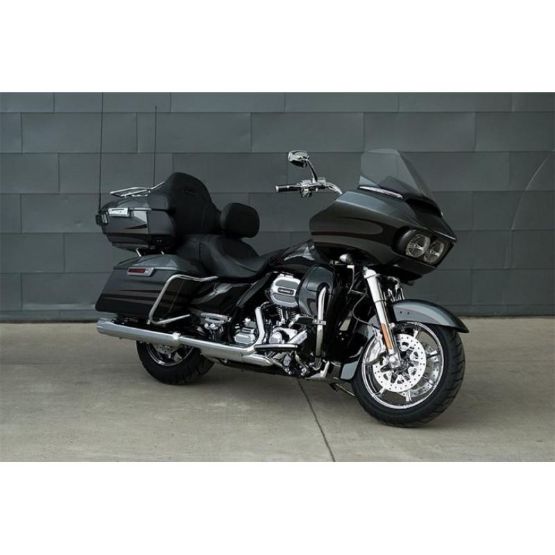 Harley-Davidson Road Glide Ultra -16