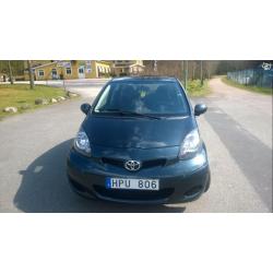 Toyota AYGO Nybesiktigad, 7800 mil, modell 11 -11