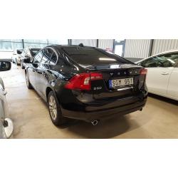 Volvo S60 T3 Momentum -14