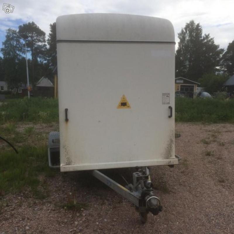 Nybesiktad släpvagn Thule CE 1000