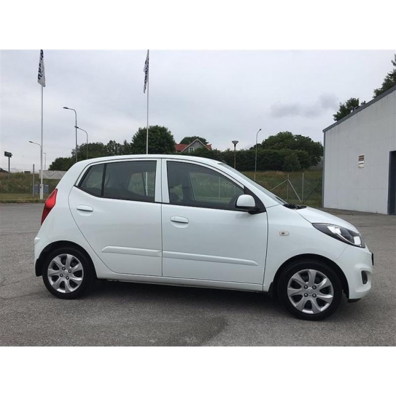 Hyundai i10 1.1 AC Lågmil -11