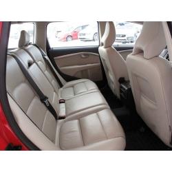 Volvo V70 II 2,4D Summum -10