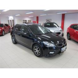 Kia Cee´d SW 1,6 CRDI ECO Executive -12